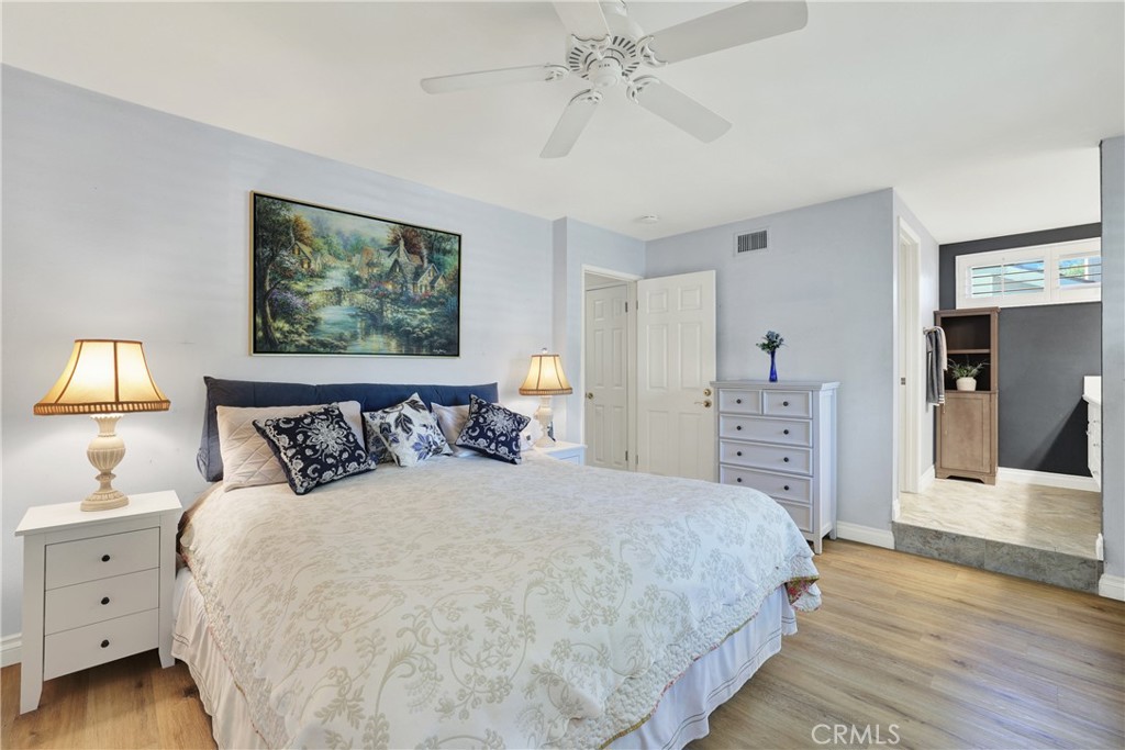 Nice size primary bedroom with ensuite bath. - 15 Snapdragon 8, Irvine CA 92604 - photo 19