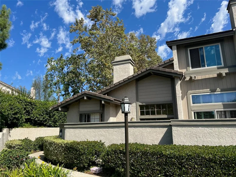 15 Starfall, Irvine, CA 92603