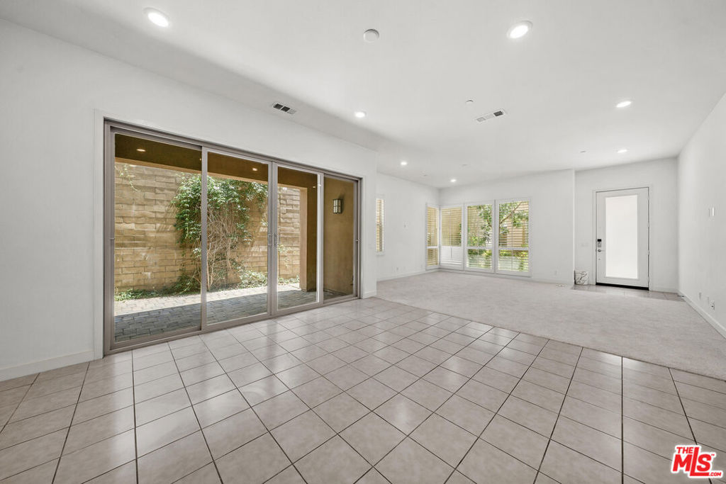 150 Newall, Irvine CA 92618 - photo 6