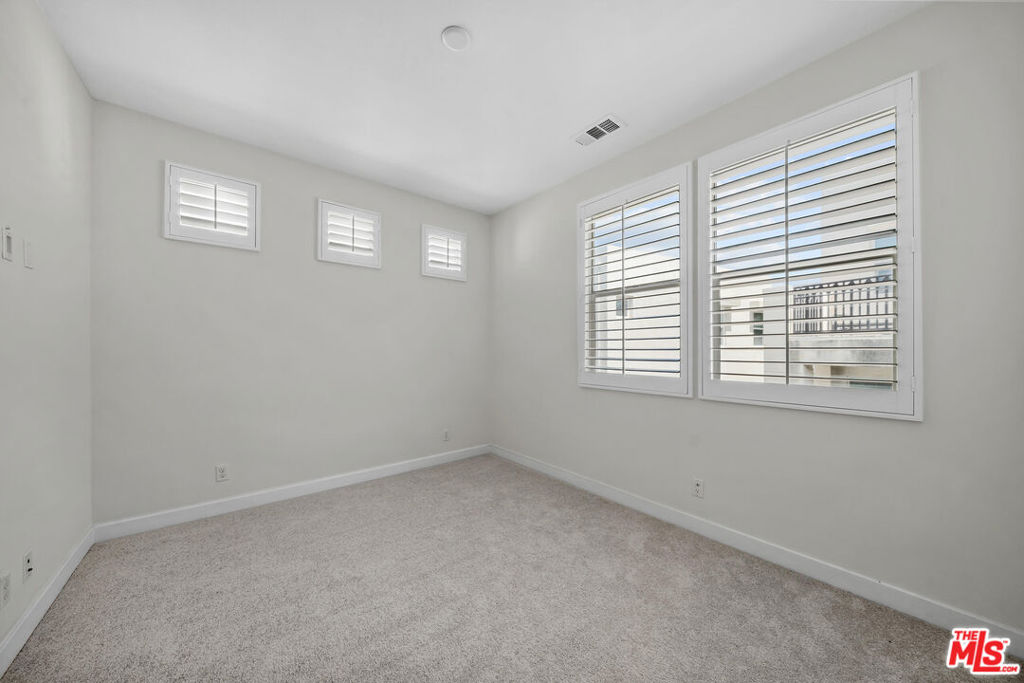 150 Newall, Irvine CA 92618 - photo 18