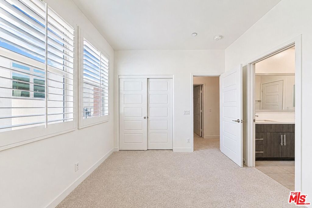 150 Newall, Irvine CA 92618 - photo 22