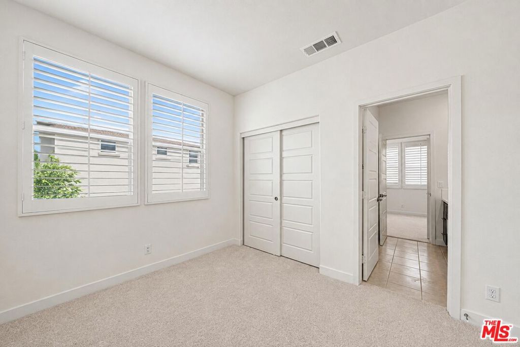 150 Newall, Irvine CA 92618 - photo 24