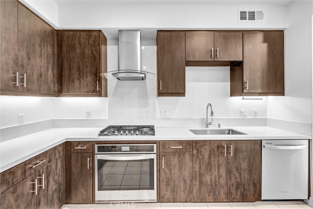 1502 Nolita, Irvine CA 92612 - photo 11