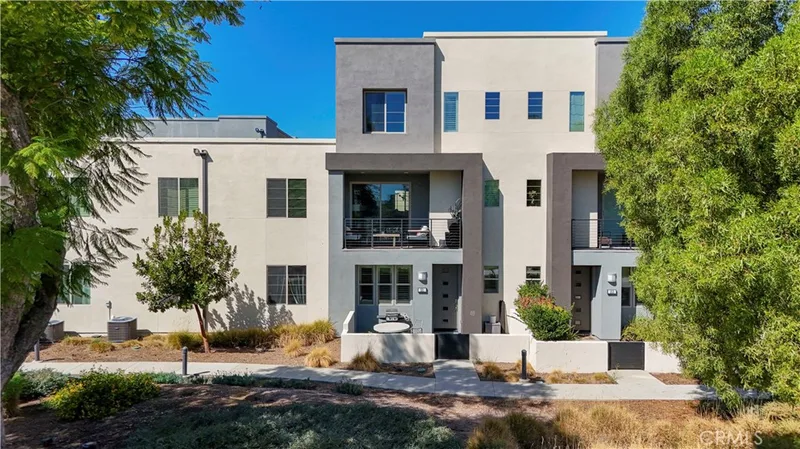 151 Cadence, Irvine