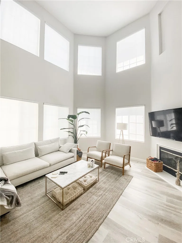 151 Islington, Irvine, CA 92620