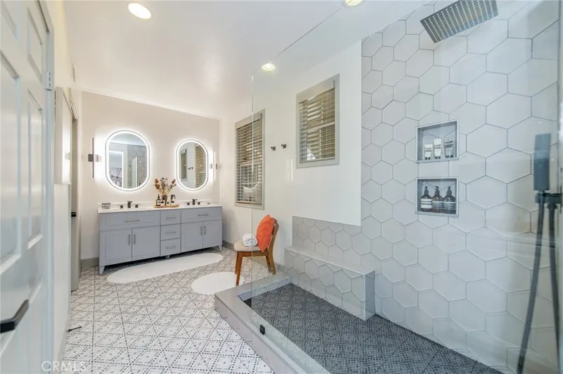 151 Silverado, Irvine, CA 92618