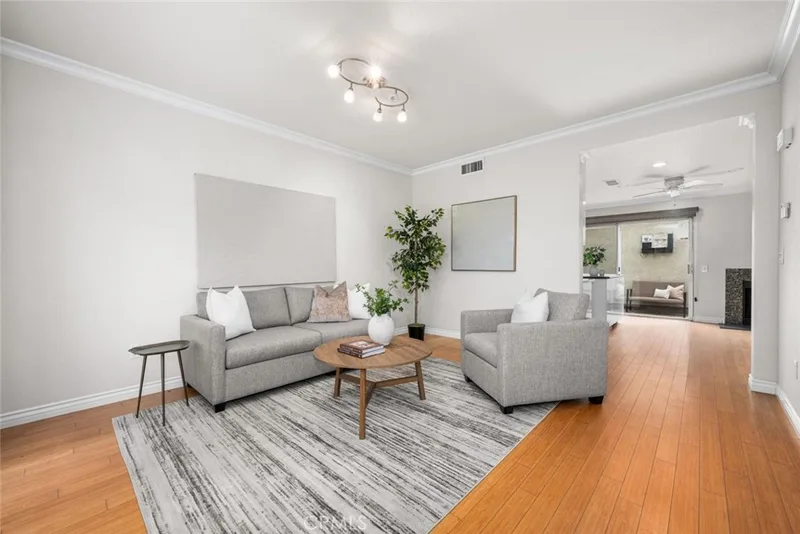 152 Greenmoor 64, Irvine, CA 92614
