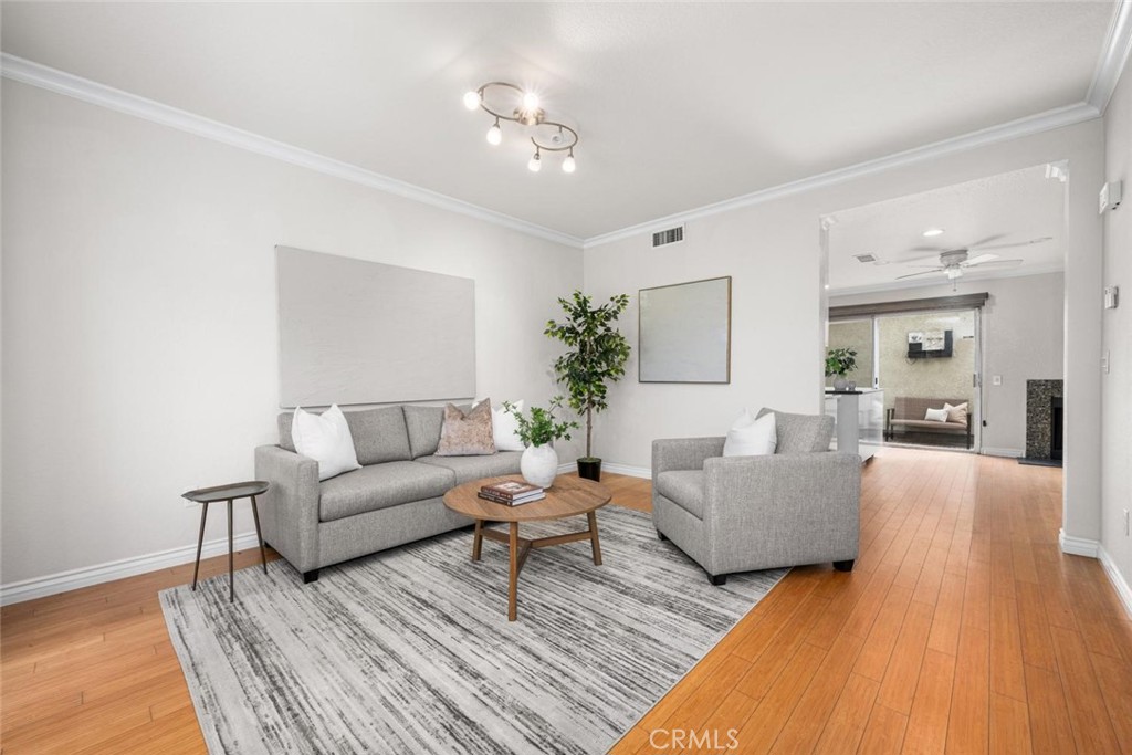 152 Greenmoor 64, Irvine CA 92614 - photo 2