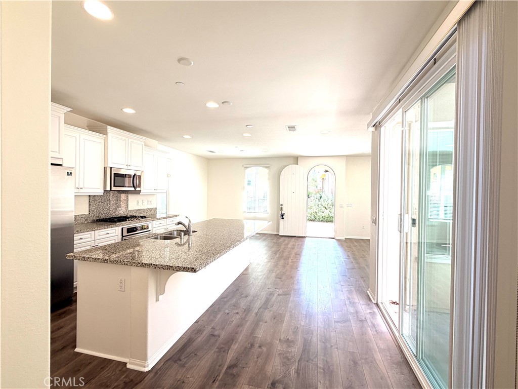 153 Fixie, Irvine CA 92618 - photo 10