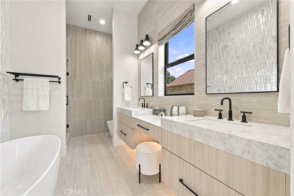Master Bathroom - 15362 Seine Cir., Irvine CA 92604 - photo 31