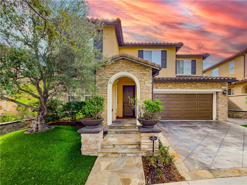 154 Treehouse, Irvine, CA 92603