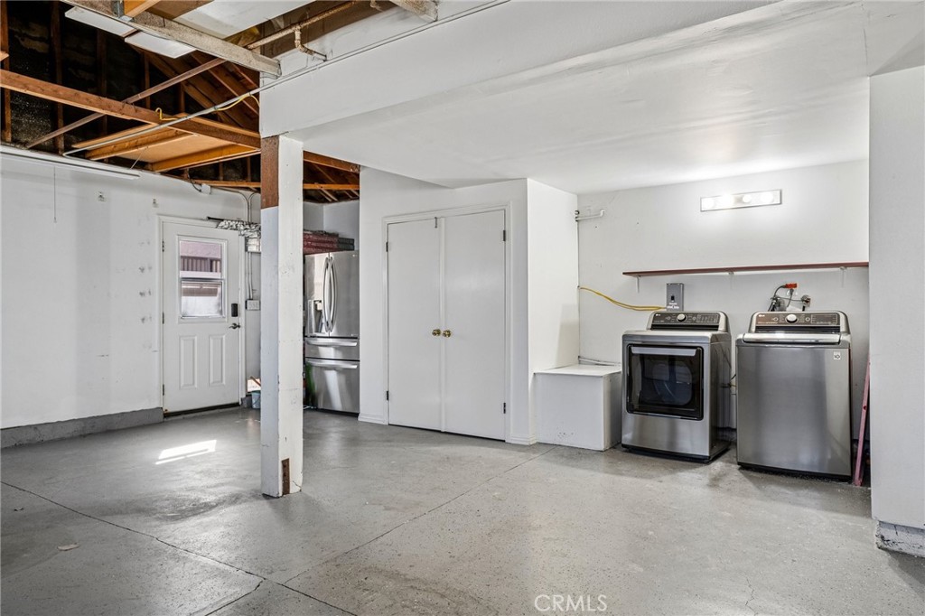 15401 Verdun, Irvine CA 92604 - photo 31