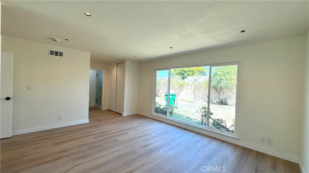 15451 Alsace Cir, Irvine CA 92604 - photo 13