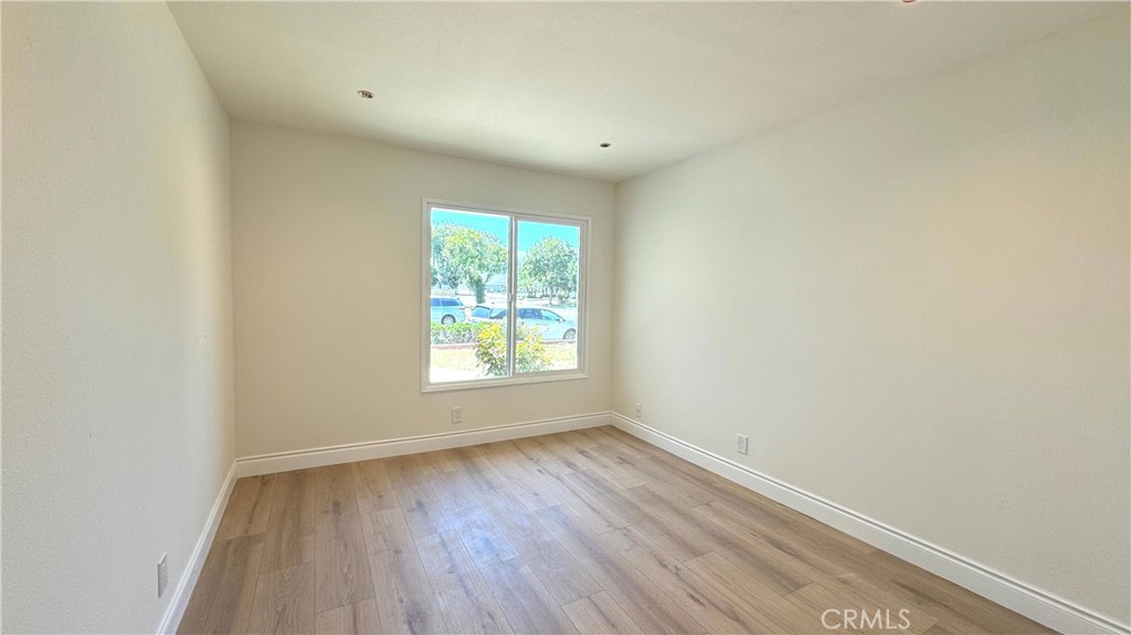 15451 Alsace Cir, Irvine CA 92604 - photo 17
