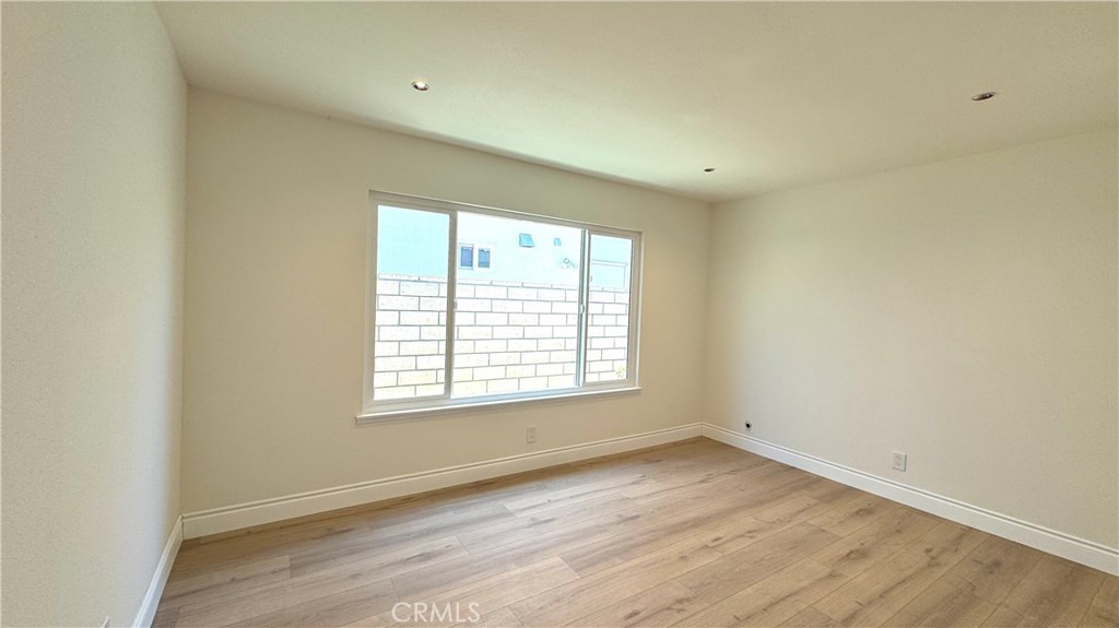 15451 Alsace Cir, Irvine CA 92604 - photo 21