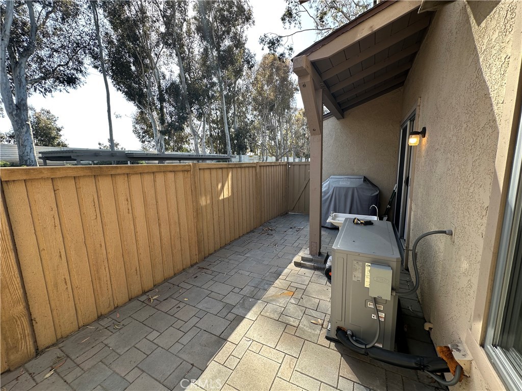 156 Echo Run 70, Irvine CA 92614 - photo 18