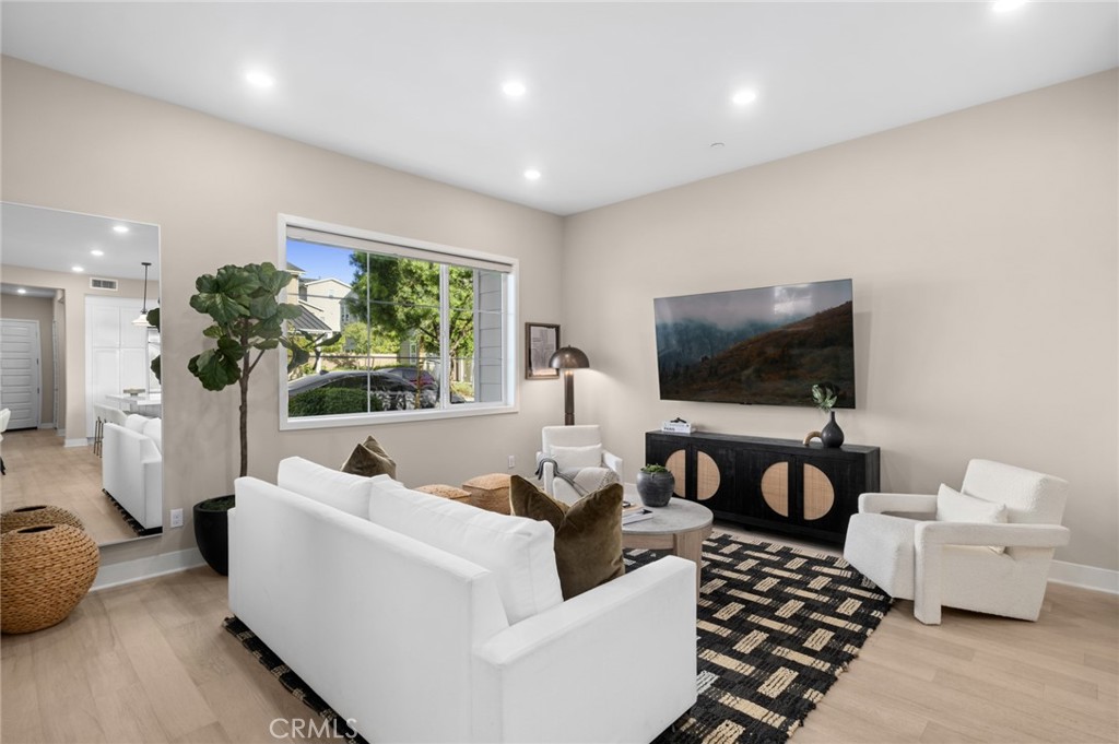 157 Crossover, Irvine CA 92618 - photo 6