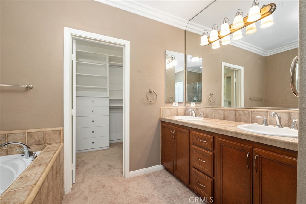 157 Roadrunner, Irvine CA 92603 - photo 17