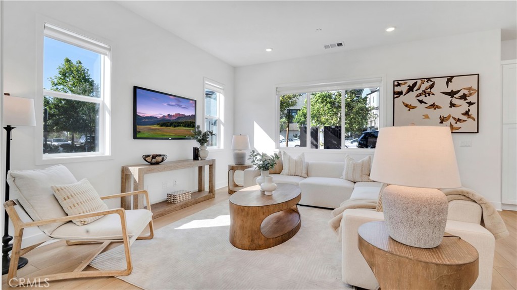 157 Sawbuck, Irvine CA 92618 - photo 3