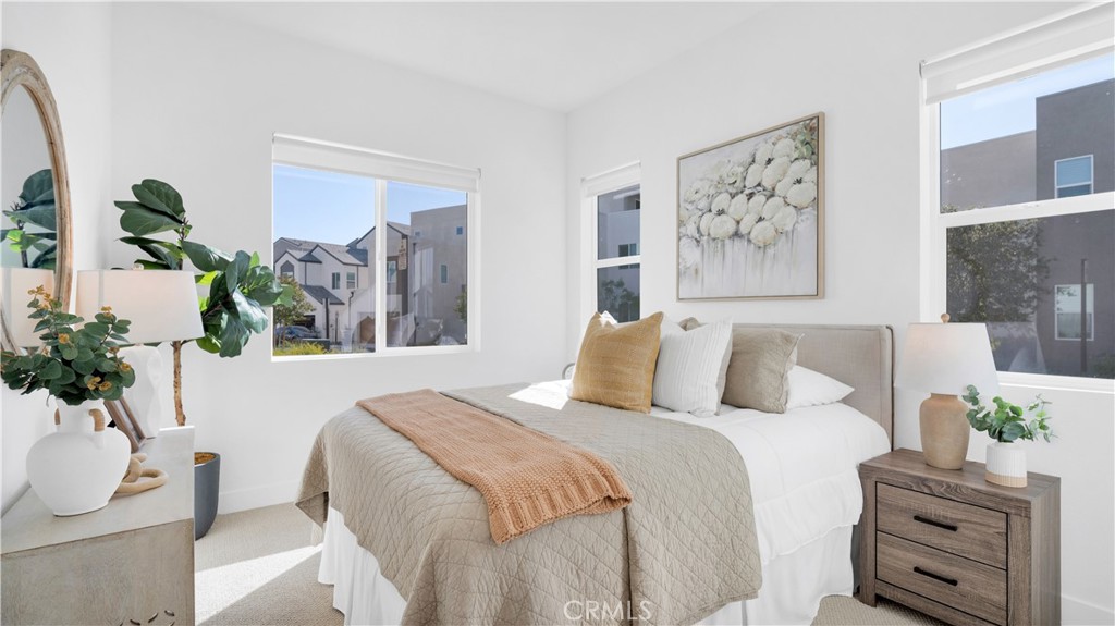 Main Floor Bedroom - 157 Sawbuck, Irvine CA 92618 - photo 12