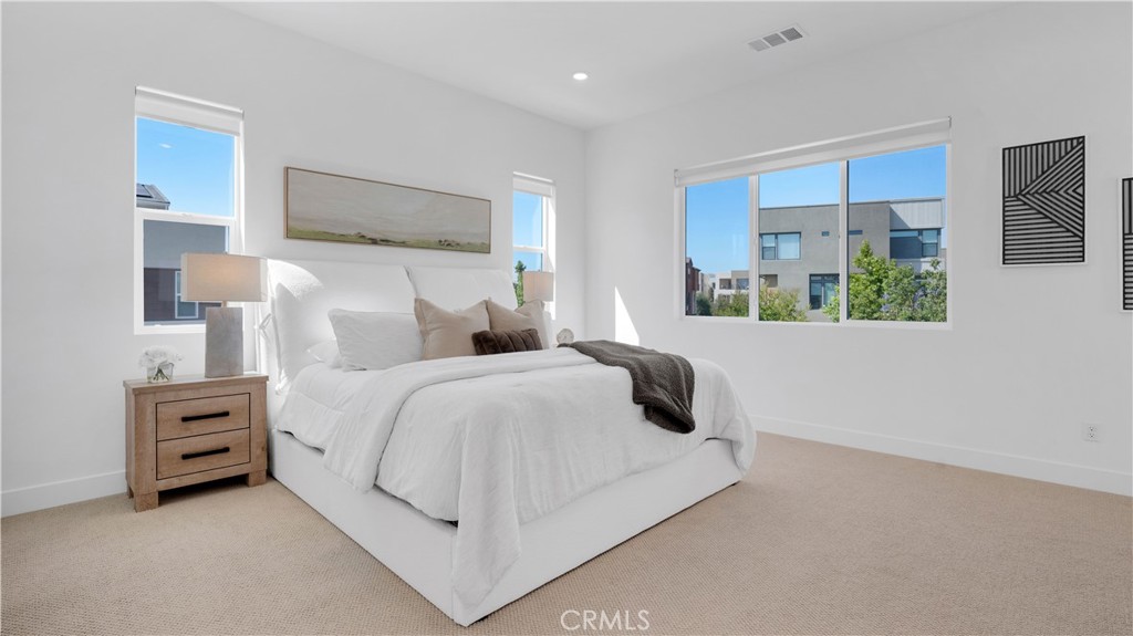Primary En-Suite - 157 Sawbuck, Irvine CA 92618 - photo 16