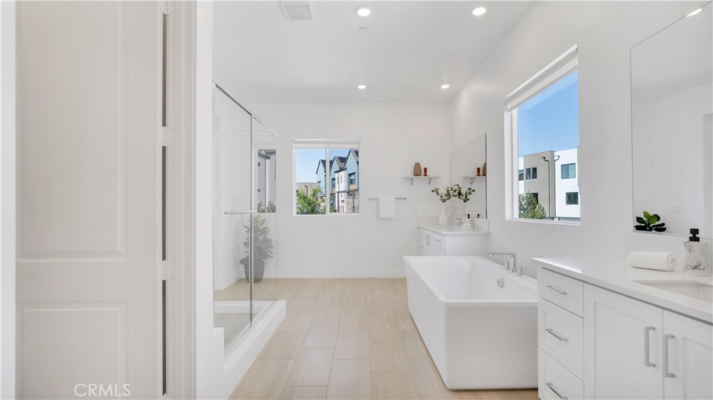 En-Suite - 157 Sawbuck, Irvine CA 92618 - photo 21
