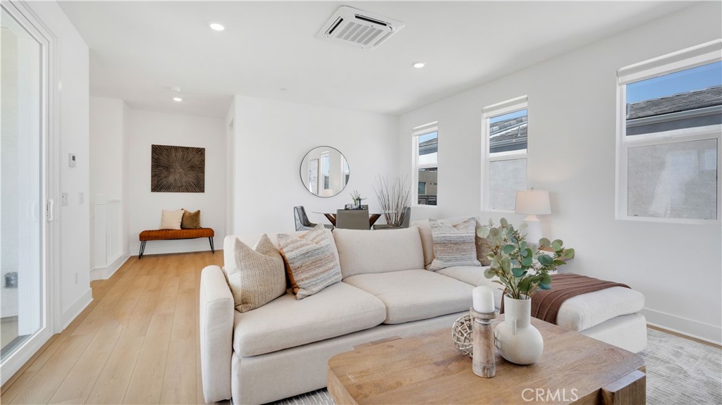 3rd Floor Bonus Room / Family Room - 157 Sawbuck, Irvine CA 92618 - photo 35