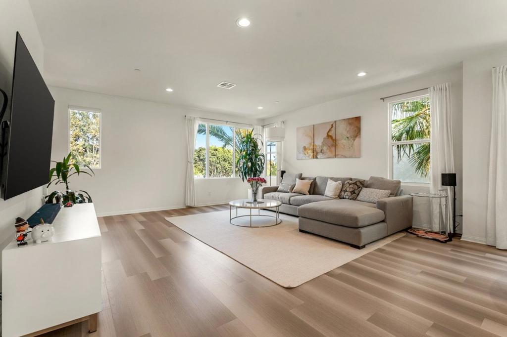 157 Steely, Irvine CA 92614 - photo 4
