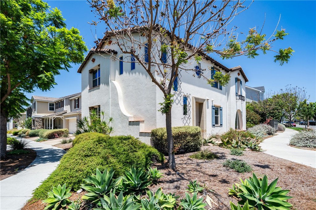 159 Newington, Irvine CA 92618 - photo 6