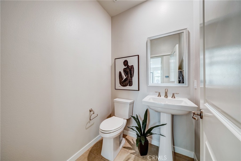 159 Newington, Irvine CA 92618 - photo 31