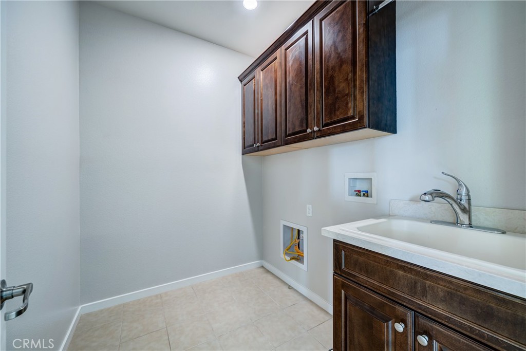 159 Newington, Irvine CA 92618 - photo 43