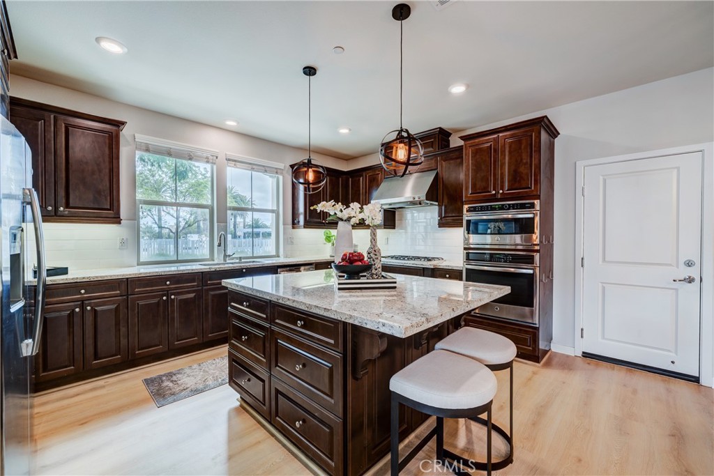 159 Newington, Irvine CA 92618 - photo 6