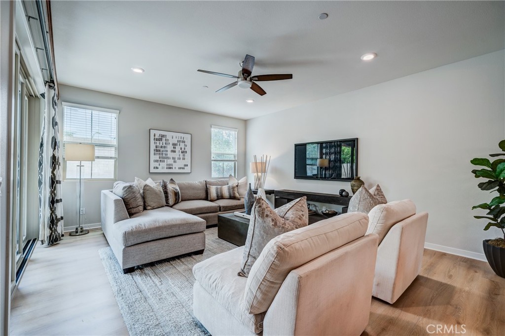 159 Newington, Irvine CA 92618 - photo 11