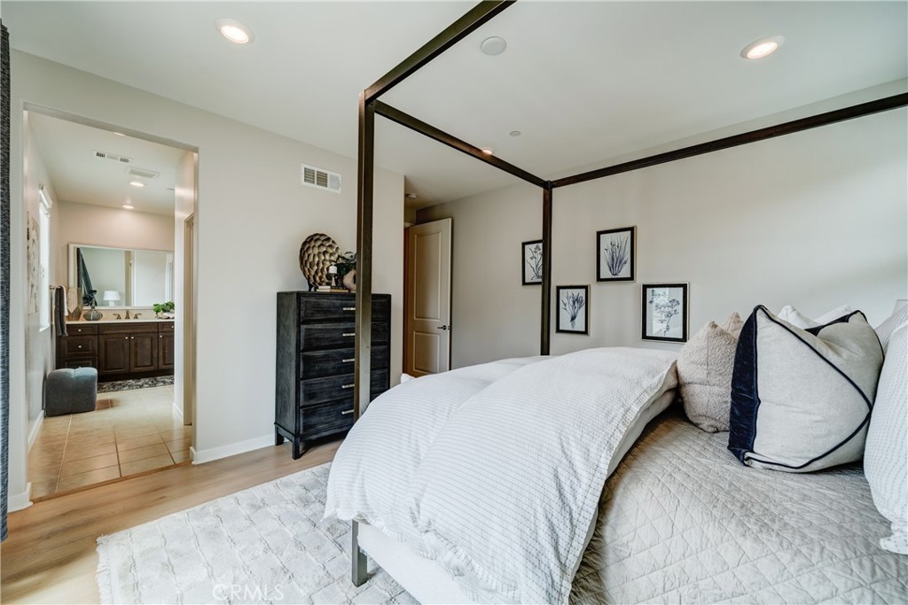159 Newington, Irvine CA 92618 - photo 18