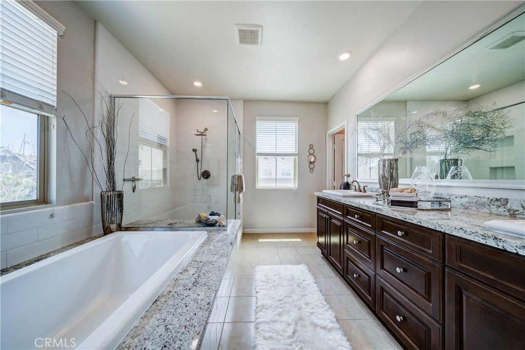 159 Newington, Irvine CA 92618 - photo 40