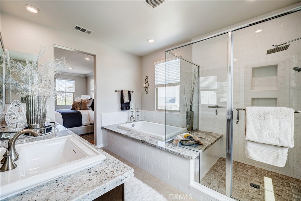 159 Newington, Irvine CA 92618 - photo 42