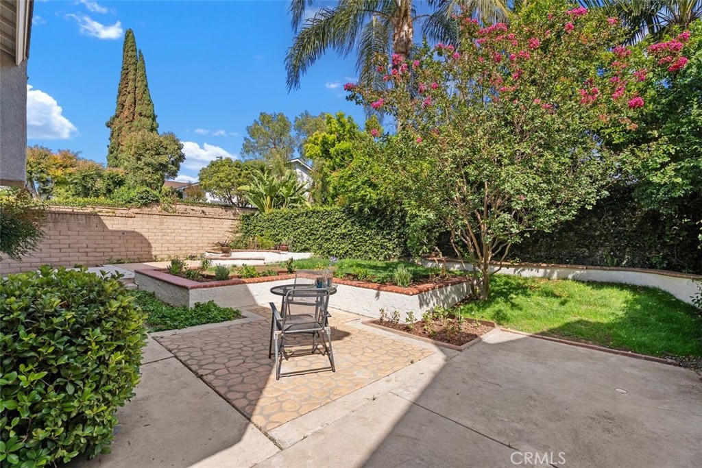 Extra-large backyard - 16 Alegria, Irvine CA 92620 - photo 54