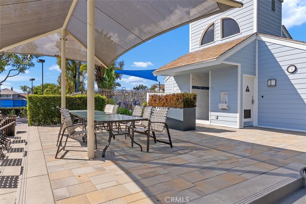 eating area - 16 Alegria, Irvine CA 92620 - photo 65