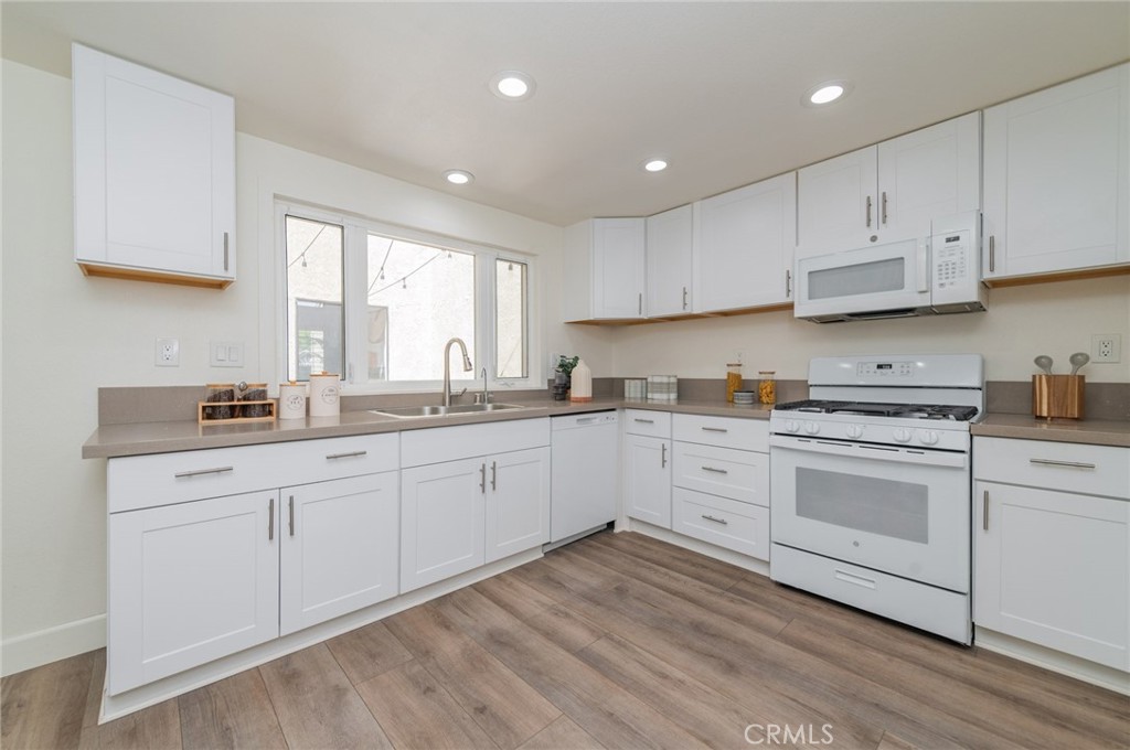 16 Claret, Irvine CA 92614 - photo 9