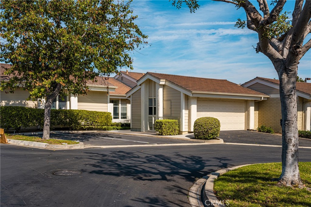 16 Driftwood 24, Irvine CA 92604 - photo 1