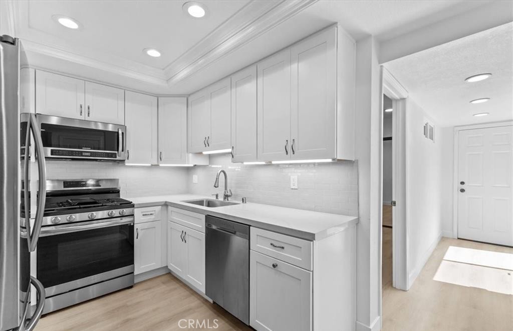 16 Georgetown 8, Irvine CA 92612 - photo 4