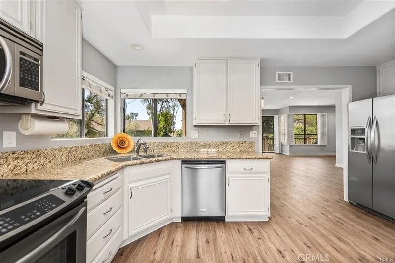 16 Rainbow Ridge 40, Irvine