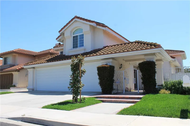 16 Salerno, Irvine, CA 92614