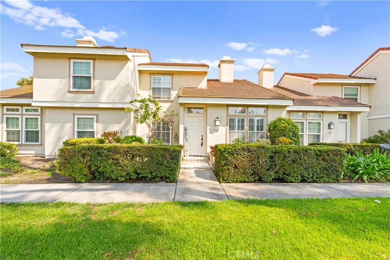 16 Wellesley 2, Irvine, CA 92612