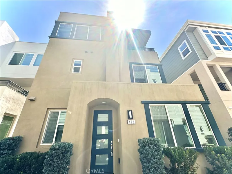 160 Stage, Irvine, CA 92618