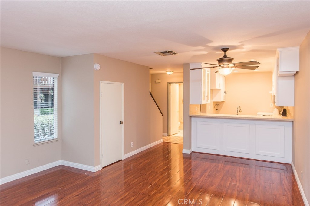 160 TANGELO, Irvine CA 92620 - photo 2