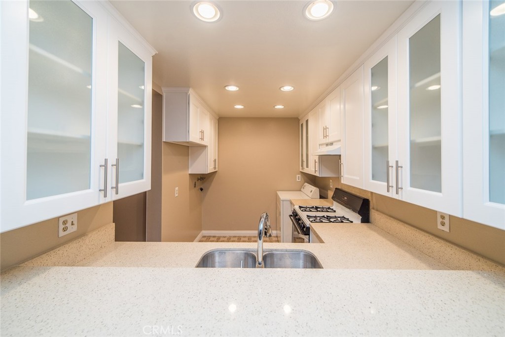 160 TANGELO, Irvine CA 92620 - photo 4