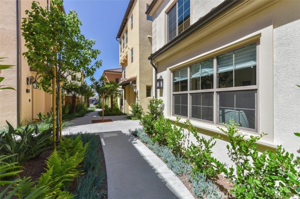 161 Elkhorn, Irvine CA 92618 - photo 3