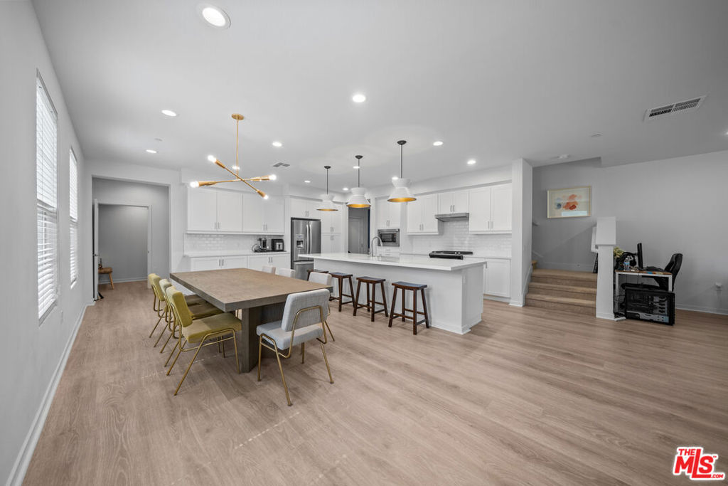 162 Novel, Irvine CA 92618 - photo 5
