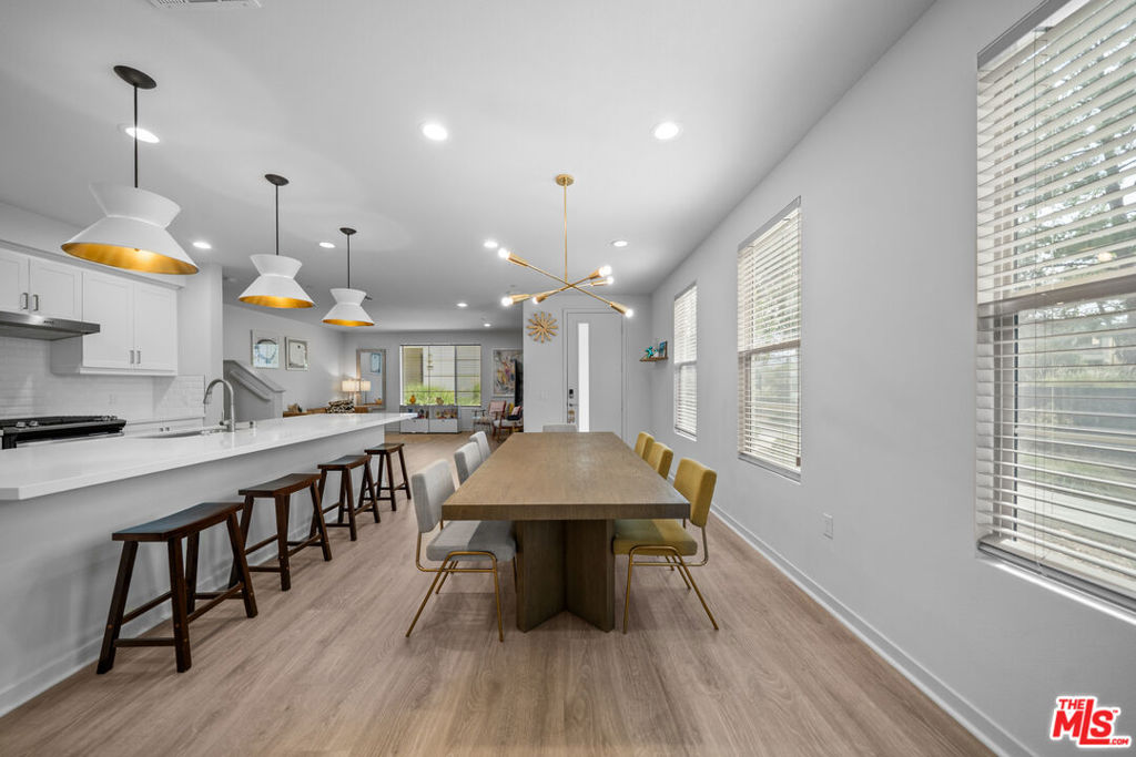 162 Novel, Irvine CA 92618 - photo 8